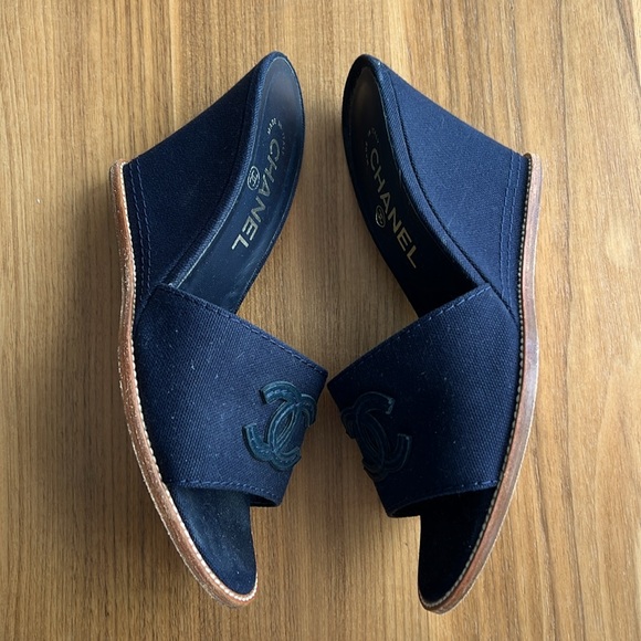 Chanel wedges - Picture 5 of 8